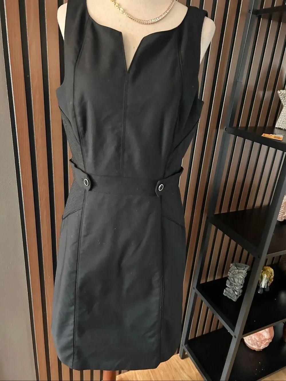 White House black market black Work dress size 6 stylish work attire
